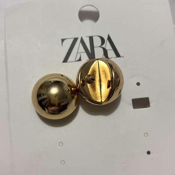 🌸🌸ZARA ball earrings - Picture 6 of 6